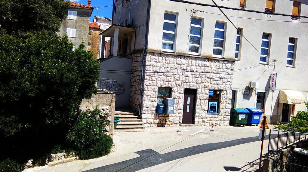 Apartment Filip Vrbnik Exterior foto